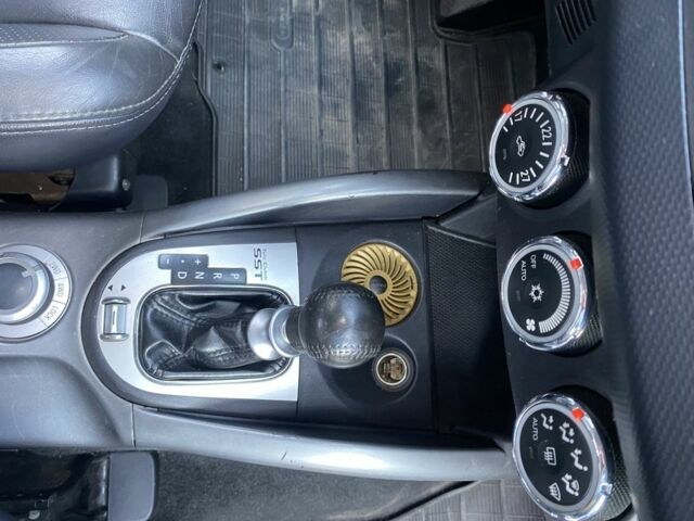 Білий Міцубісі Аутлендер, об'ємом двигуна 2.2 л та пробігом 260 тис. км за 11000 $, фото 13 на Automoto.ua