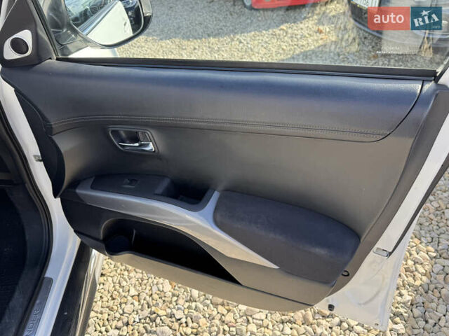 Белый Мицубиси Аутлендер, объемом двигателя 2.18 л и пробегом 271 тыс. км за 8700 $, фото 22 на Automoto.ua