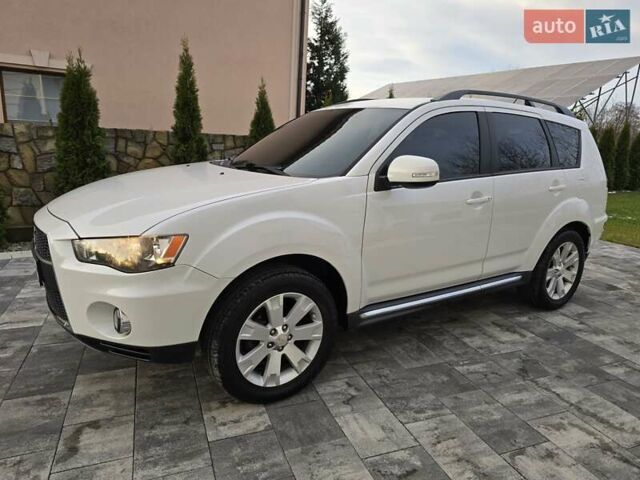 Білий Міцубісі Аутлендер, об'ємом двигуна 2.36 л та пробігом 178 тис. км за 10200 $, фото 3 на Automoto.ua