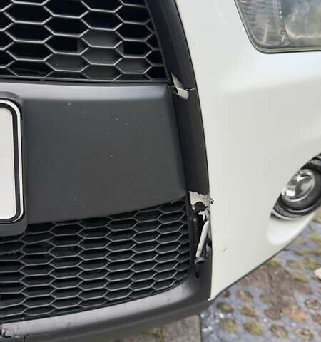 Белый Мицубиси Аутлендер, объемом двигателя 2 л и пробегом 172 тыс. км за 10999 $, фото 33 на Automoto.ua