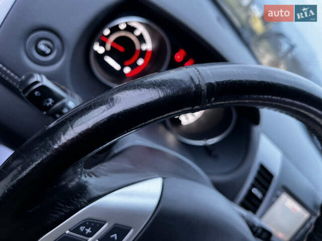 Белый Мицубиси Аутлендер, объемом двигателя 2.3 л и пробегом 161 тыс. км за 11150 $, фото 43 на Automoto.ua