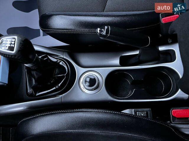 Белый Мицубиси Аутлендер, объемом двигателя 2.3 л и пробегом 161 тыс. км за 11150 $, фото 26 на Automoto.ua