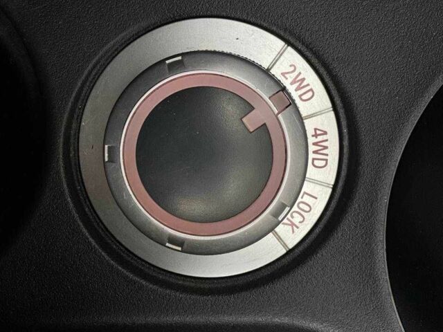 Белый Мицубиси Аутлендер, объемом двигателя 2 л и пробегом 248 тыс. км за 10490 $, фото 17 на Automoto.ua