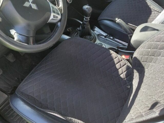 Білий Міцубісі Аутлендер, об'ємом двигуна 2.3 л та пробігом 286 тис. км за 12000 $, фото 12 на Automoto.ua