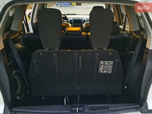 Белый Мицубиси Аутлендер, объемом двигателя 2.27 л и пробегом 191 тыс. км за 10999 $, фото 27 на Automoto.ua