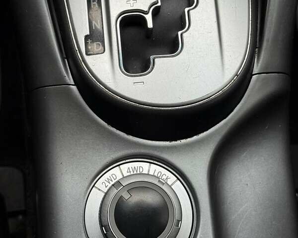 Белый Мицубиси Аутлендер, объемом двигателя 2.35 л и пробегом 192 тыс. км за 9300 $, фото 11 на Automoto.ua