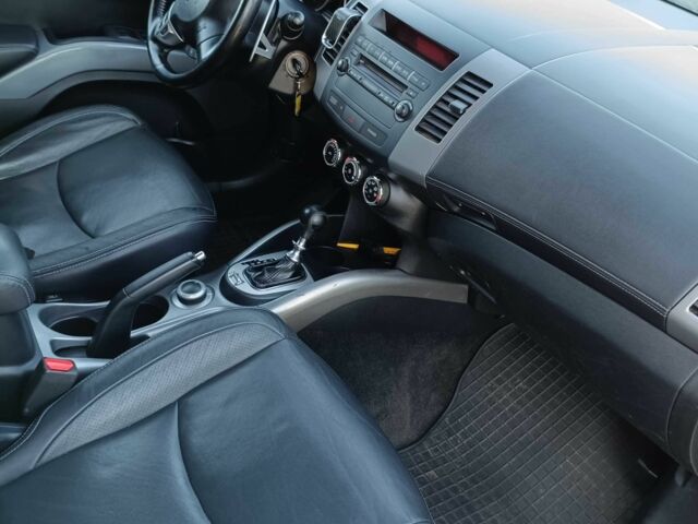 Белый Мицубиси Аутлендер, объемом двигателя 2.2 л и пробегом 232 тыс. км за 11100 $, фото 23 на Automoto.ua