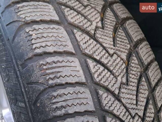 Белый Мицубиси Аутлендер, объемом двигателя 2.27 л и пробегом 191 тыс. км за 10999 $, фото 15 на Automoto.ua