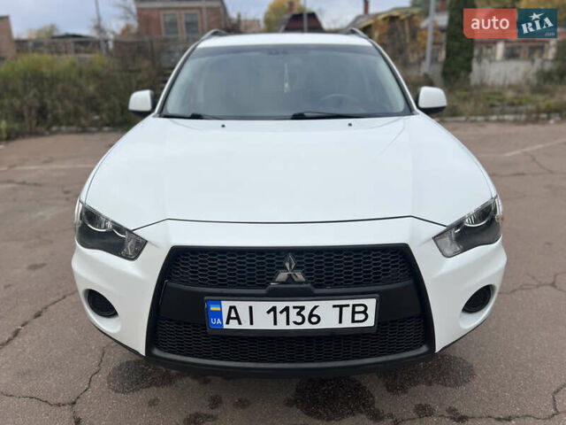 Білий Міцубісі Аутлендер, об'ємом двигуна 2.36 л та пробігом 260 тис. км за 9700 $, фото 19 на Automoto.ua