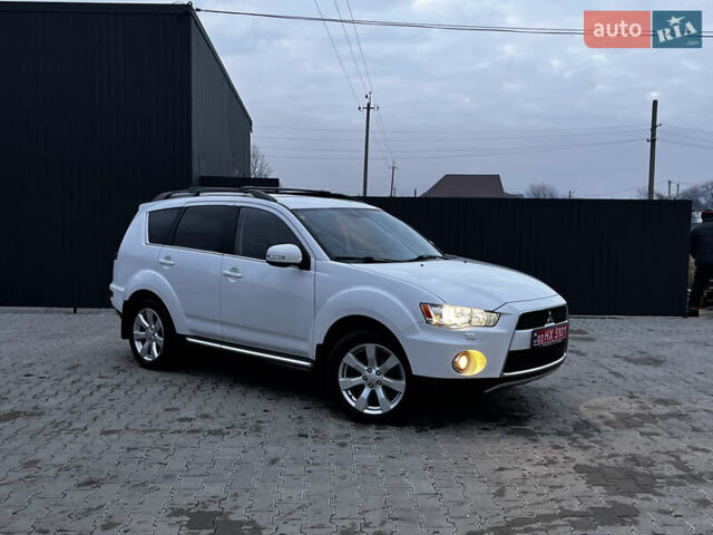 Белый Мицубиси Аутлендер, объемом двигателя 2.3 л и пробегом 161 тыс. км за 11150 $, фото 8 на Automoto.ua