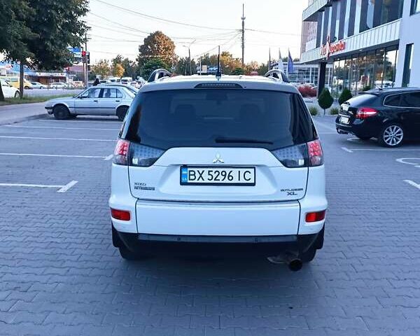 Белый Мицубиси Аутлендер, объемом двигателя 2.4 л и пробегом 187 тыс. км за 9499 $, фото 2 на Automoto.ua