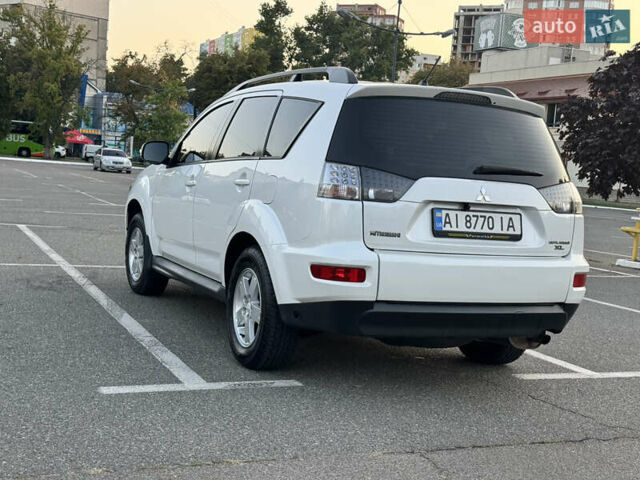Білий Міцубісі Аутлендер, об'ємом двигуна 2 л та пробігом 187 тис. км за 12200 $, фото 3 на Automoto.ua