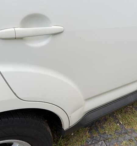 Белый Мицубиси Аутлендер, объемом двигателя 2 л и пробегом 172 тыс. км за 10999 $, фото 36 на Automoto.ua