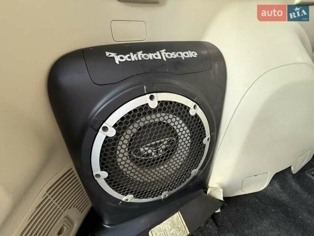 Белый Мицубиси Аутлендер, объемом двигателя 3 л и пробегом 269 тыс. км за 10500 $, фото 75 на Automoto.ua