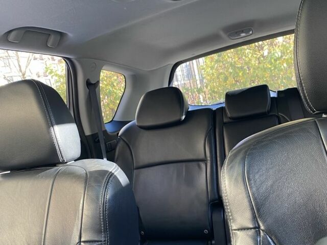 Белый Мицубиси Аутлендер, объемом двигателя 2.4 л и пробегом 154 тыс. км за 12500 $, фото 17 на Automoto.ua