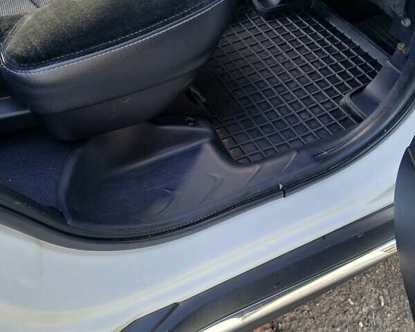 Білий Міцубісі Аутлендер, об'ємом двигуна 2.2 л та пробігом 181 тис. км за 12300 $, фото 22 на Automoto.ua