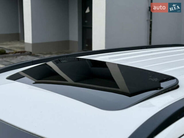 Белый Мицубиси Аутлендер, объемом двигателя 2.27 л и пробегом 264 тыс. км за 13500 $, фото 49 на Automoto.ua