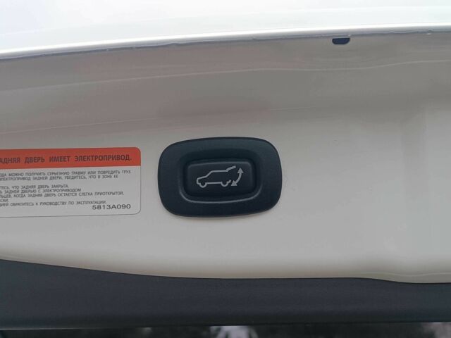 Білий Міцубісі Аутлендер, об'ємом двигуна 2.4 л та пробігом 112 тис. км за 15000 $, фото 12 на Automoto.ua