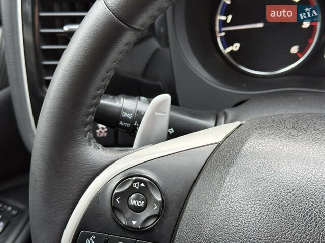 Белый Мицубиси Аутлендер, объемом двигателя 2.27 л и пробегом 264 тыс. км за 13500 $, фото 8 на Automoto.ua