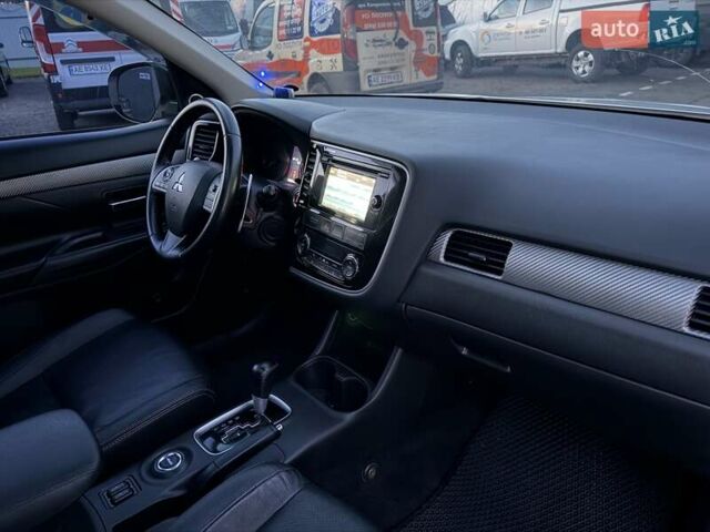 Білий Міцубісі Аутлендер, об'ємом двигуна 2.4 л та пробігом 154 тис. км за 12999 $, фото 15 на Automoto.ua