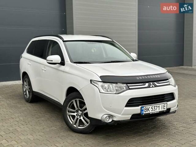 Білий Міцубісі Аутлендер, об'ємом двигуна 2.27 л та пробігом 177 тис. км за 11650 $, фото 15 на Automoto.ua