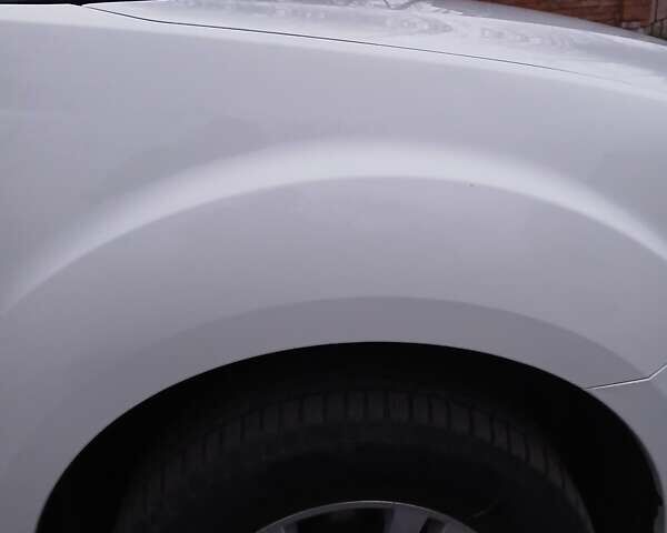 Білий Міцубісі Аутлендер, об'ємом двигуна 2.2 л та пробігом 181 тис. км за 12300 $, фото 16 на Automoto.ua