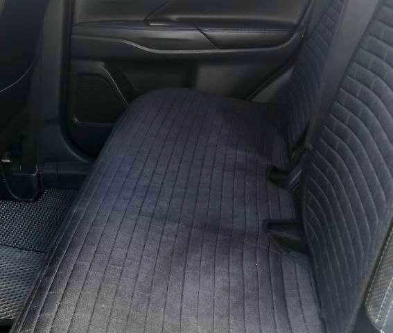 Білий Міцубісі Аутлендер, об'ємом двигуна 2.4 л та пробігом 300 тис. км за 12500 $, фото 1 на Automoto.ua