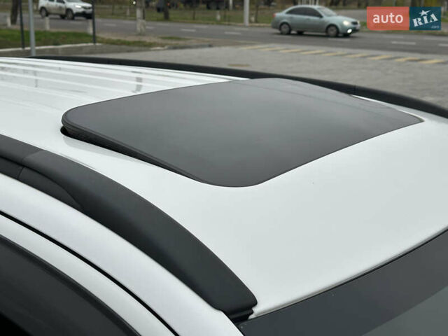 Белый Мицубиси Аутлендер, объемом двигателя 2.4 л и пробегом 175 тыс. км за 13900 $, фото 26 на Automoto.ua