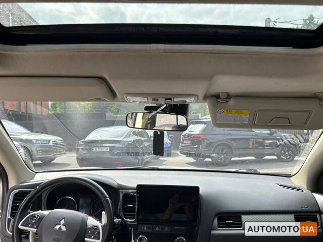 Белый Мицубиси Аутлендер, объемом двигателя 2.2 л и пробегом 195 тыс. км за 13600 $, фото 14 на Automoto.ua