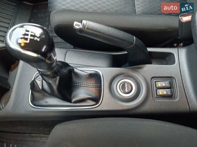 Белый Мицубиси Аутлендер, объемом двигателя 2.2 л и пробегом 278 тыс. км за 12600 $, фото 39 на Automoto.ua