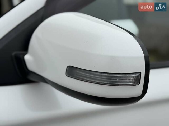 Белый Мицубиси Аутлендер, объемом двигателя 0 л и пробегом 180 тыс. км за 11500 $, фото 37 на Automoto.ua