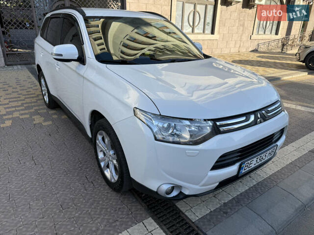 Білий Міцубісі Аутлендер, об'ємом двигуна 2.36 л та пробігом 146 тис. км за 14300 $, фото 22 на Automoto.ua
