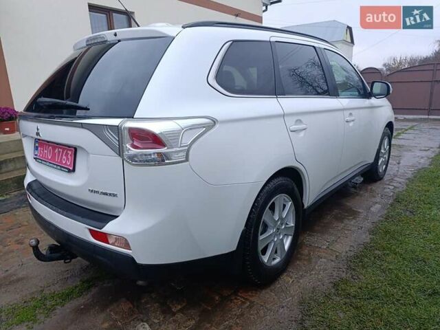 Белый Мицубиси Аутлендер, объемом двигателя 2.2 л и пробегом 278 тыс. км за 12600 $, фото 12 на Automoto.ua