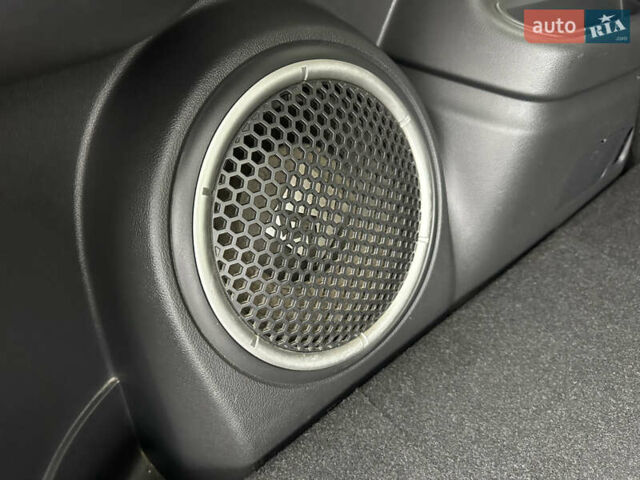 Белый Мицубиси Аутлендер, объемом двигателя 2.4 л и пробегом 175 тыс. км за 13900 $, фото 36 на Automoto.ua