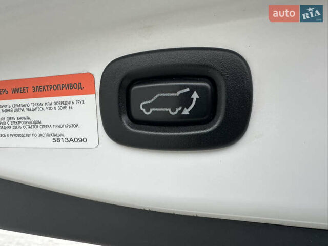 Белый Мицубиси Аутлендер, объемом двигателя 2.4 л и пробегом 175 тыс. км за 13900 $, фото 35 на Automoto.ua