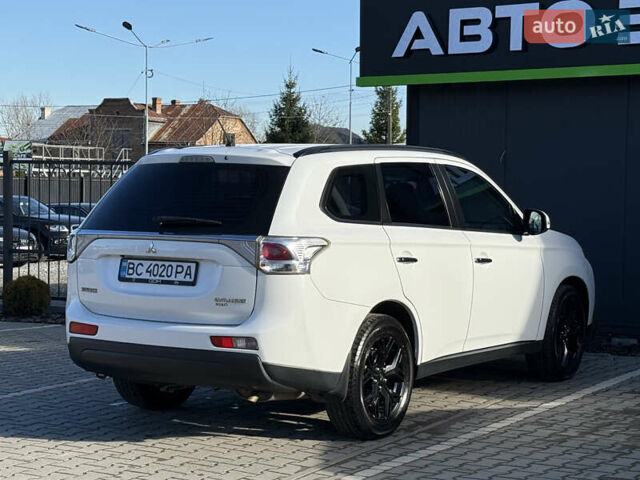 Белый Мицубиси Аутлендер, объемом двигателя 2.4 л и пробегом 148 тыс. км за 12900 $, фото 9 на Automoto.ua