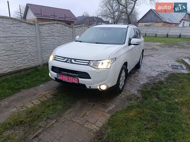 Белый Мицубиси Аутлендер, объемом двигателя 2.2 л и пробегом 278 тыс. км за 12600 $, фото 52 на Automoto.ua