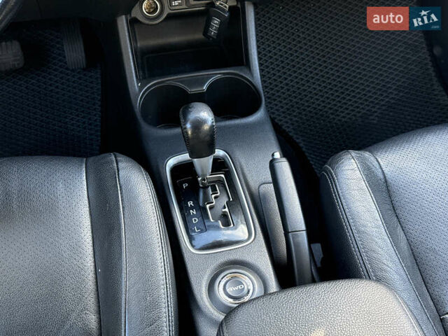 Белый Мицубиси Аутлендер, объемом двигателя 2.4 л и пробегом 148 тыс. км за 12900 $, фото 24 на Automoto.ua