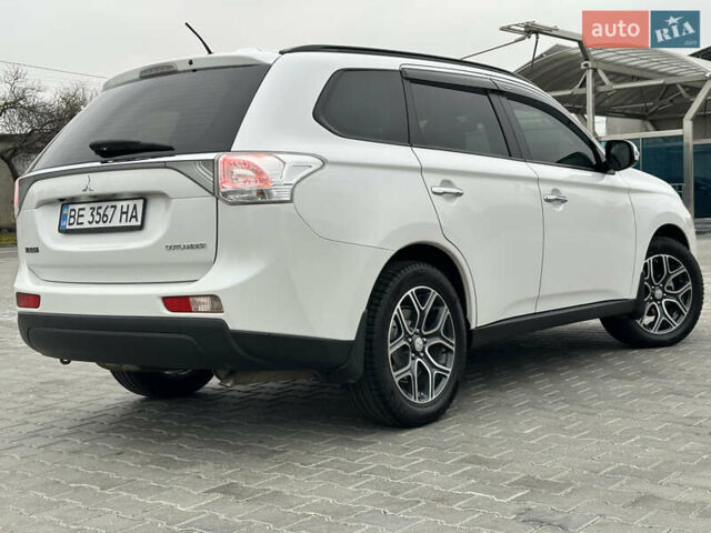 Белый Мицубиси Аутлендер, объемом двигателя 2.4 л и пробегом 175 тыс. км за 13900 $, фото 17 на Automoto.ua