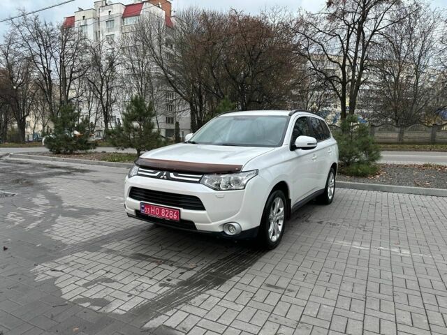 Білий Міцубісі Аутлендер, об'ємом двигуна 0 л та пробігом 225 тис. км за 11900 $, фото 6 на Automoto.ua