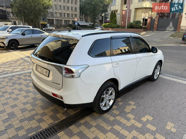 Білий Міцубісі Аутлендер, об'ємом двигуна 2.36 л та пробігом 146 тис. км за 14300 $, фото 14 на Automoto.ua