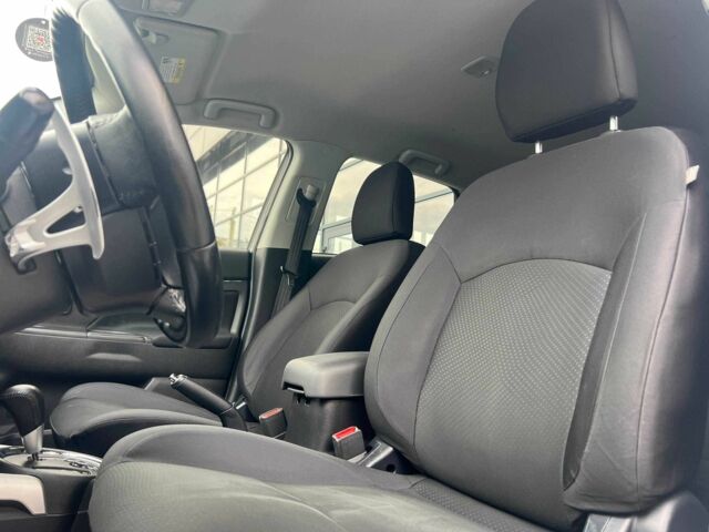 Білий Міцубісі Аутлендер, об'ємом двигуна 2 л та пробігом 224 тис. км за 9900 $, фото 8 на Automoto.ua