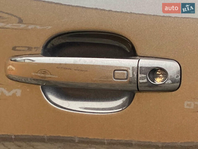 Белый Мицубиси Аутлендер, объемом двигателя 2.4 л и пробегом 215 тыс. км за 9999 $, фото 16 на Automoto.ua