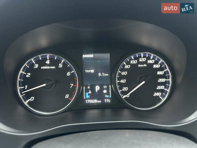 Белый Мицубиси Аутлендер, объемом двигателя 2.4 л и пробегом 175 тыс. км за 13900 $, фото 44 на Automoto.ua