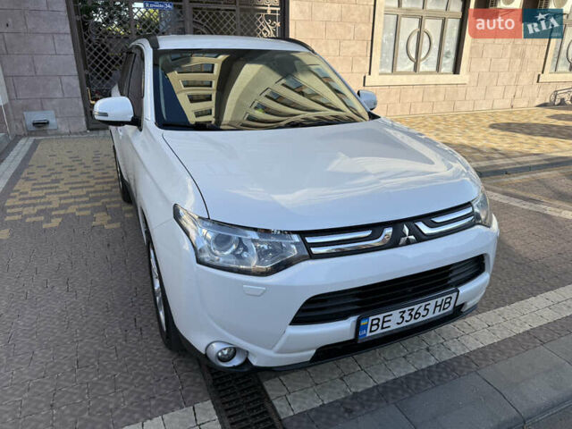 Білий Міцубісі Аутлендер, об'ємом двигуна 2.36 л та пробігом 146 тис. км за 14300 $, фото 23 на Automoto.ua