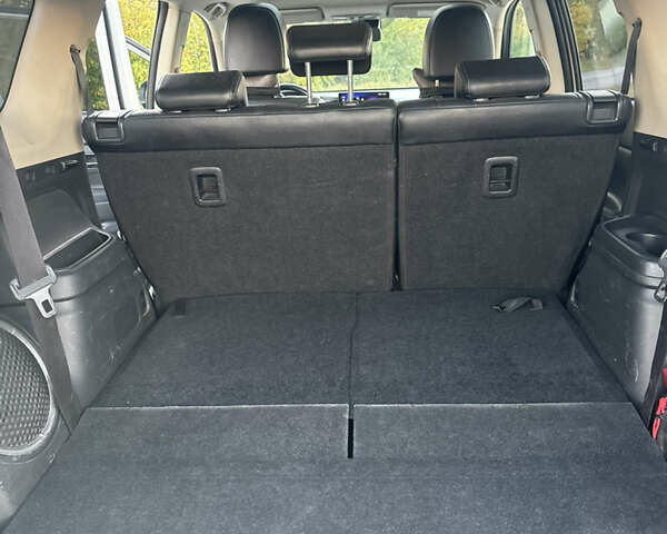 Белый Мицубиси Аутлендер, объемом двигателя 2.3 л и пробегом 250 тыс. км за 15000 $, фото 22 на Automoto.ua