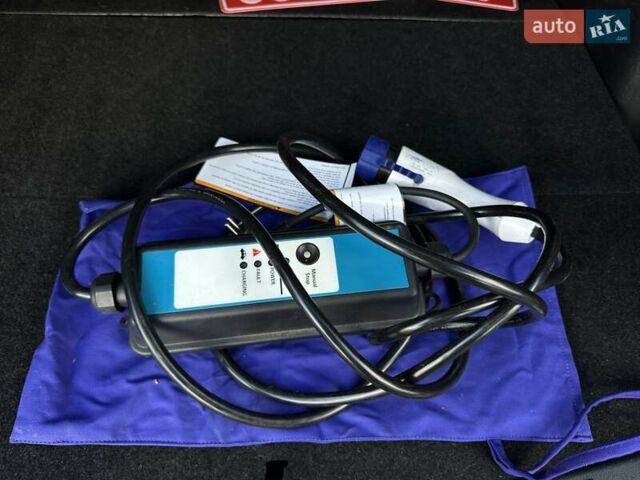 Міцубісі Аутлендер 2013 у Івано-Франківську на Automoto.ua Білий Міцубісі Аутлендер, об'ємом двигуна 2 л та пробігом 213 тис. км за 13888 $, фото 37 на Automoto.ua