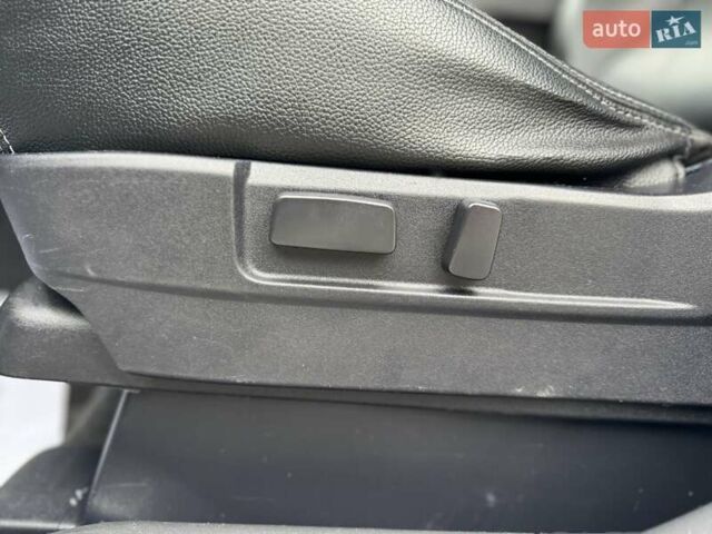 Белый Мицубиси Аутлендер, объемом двигателя 2 л и пробегом 210 тыс. км за 14300 $, фото 61 на Automoto.ua