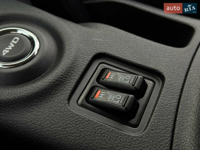 Белый Мицубиси Аутлендер, объемом двигателя 2.3 л и пробегом 214 тыс. км за 15499 $, фото 111 на Automoto.ua