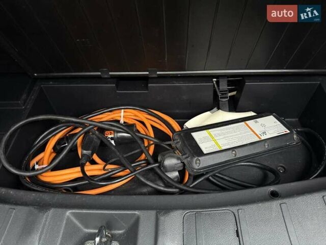 Мицубиси Аутлендер 2014 в Дрогобыче на Automoto.ua Белый Мицубиси Аутлендер, объемом двигателя 2 л и пробегом 228 тыс. км за 15300 $, фото 44 на Automoto.ua